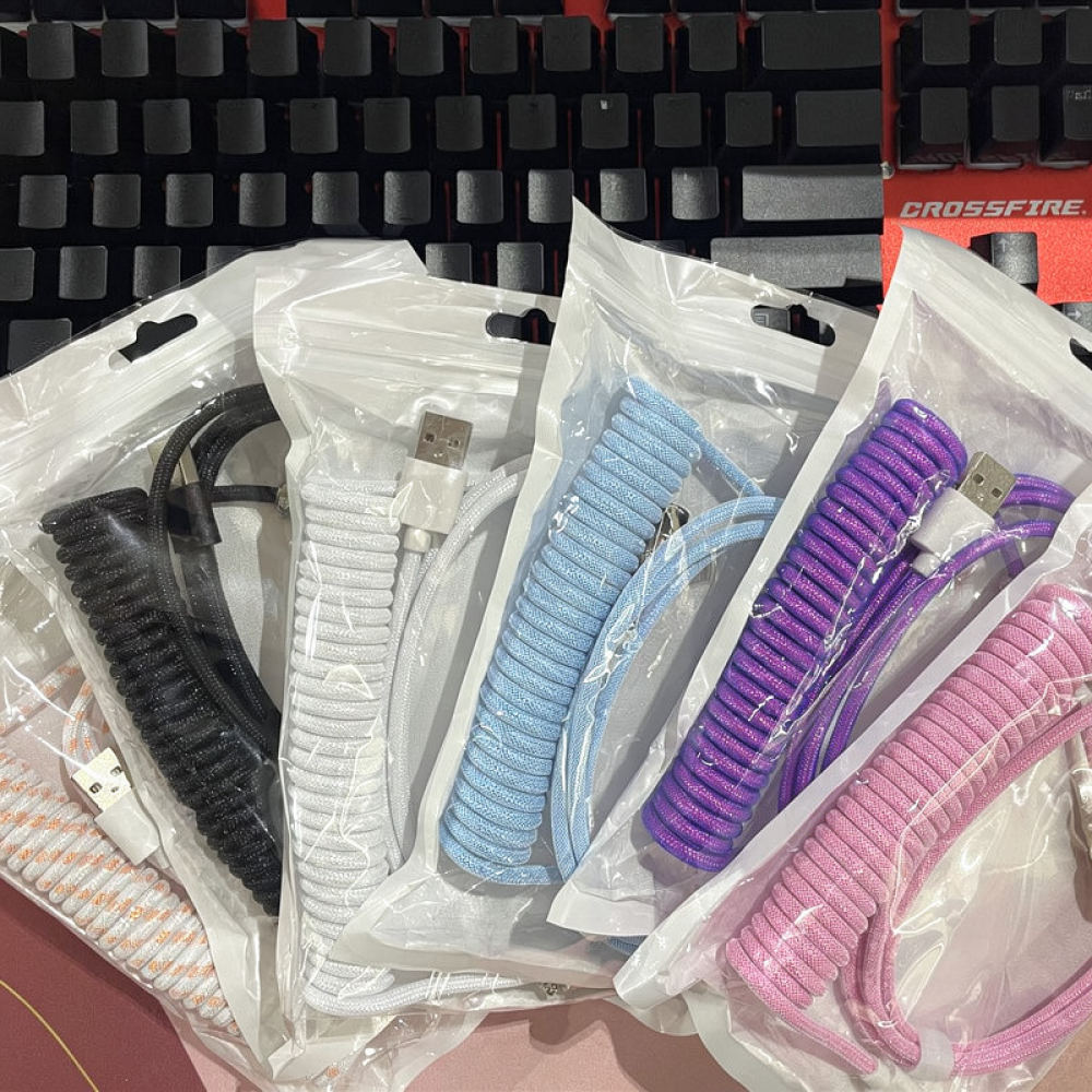 Gevlochten kabel voor mechanis - Type C Detachable Cable Coiled Keyboard recensie en prijs